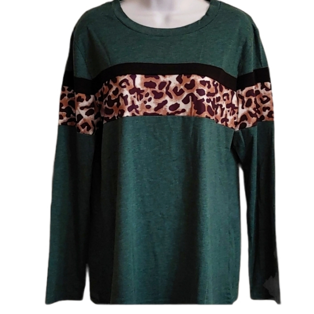 Floral Blooming King Sleeve Leopard Block Tee Size L